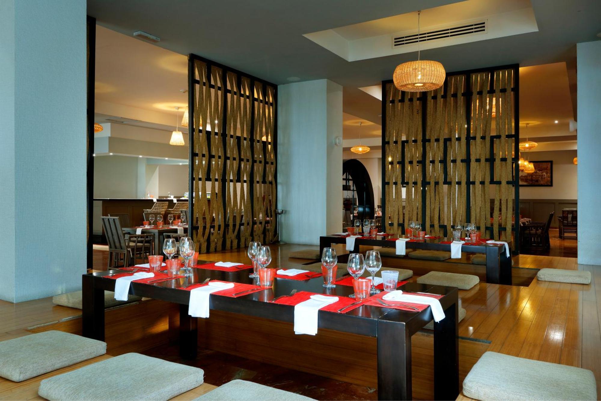 The Signature Level At Grand Palladium Lady Hamilton Resort & Spa ルーシー エクステリア 写真