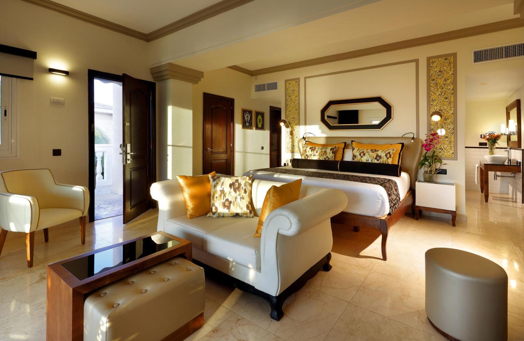 The Signature Level At Grand Palladium Lady Hamilton Resort & Spa ルーシー エクステリア 写真